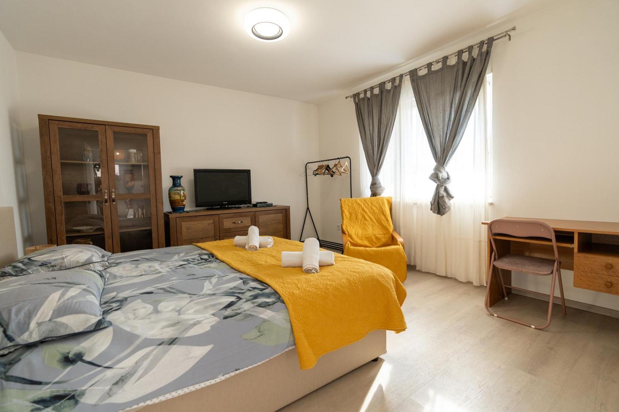 Two-Bedroom Apartment Rea In Rovigno Esterno foto